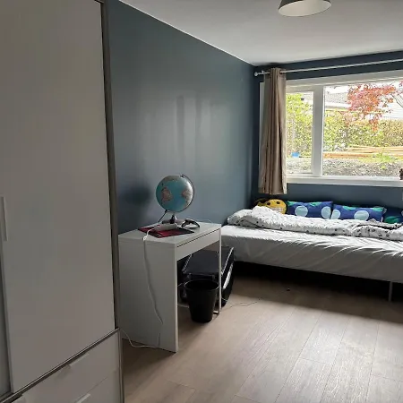 Spacious Detached House With Garden Perfect For Wed & Villa